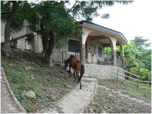 The Green Ranch Hotel Kumasi Bagian luar foto